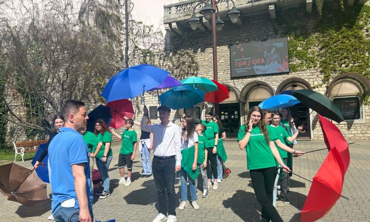 Szeretet, békesség Petőfifiakadémia!