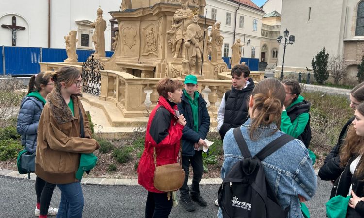 A PetőfIfiAkadémia a természet harmóniája, zöldek vagyunk ebben a nagy családban!
