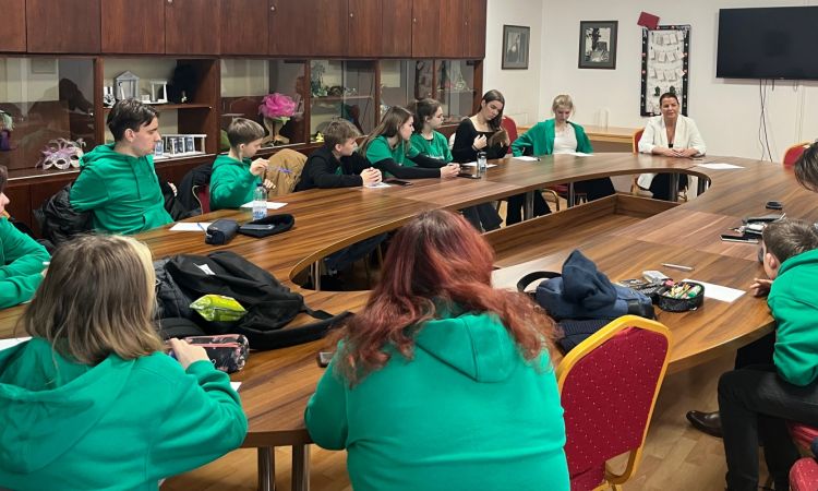 A Veszprémi Petőfi Színház felkarolná a tehetségeket!