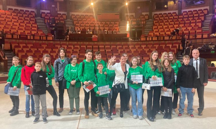 A Veszprémi Petőfi Színház felkarolná a tehetségeket!