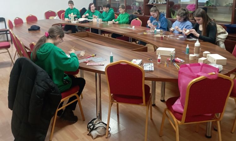 A Veszprémi Petőfi Színház Akadémiája a jövő befektetése.