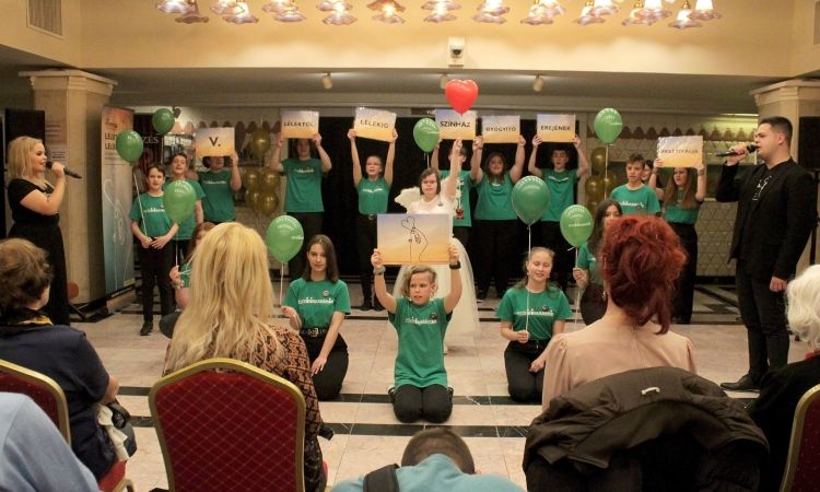 Szívtől-szívig, lélektől-lélekig hatolt az V. Lélektől-lélekig Színház Gyógyító Erejének Fesztiváljának első napja!