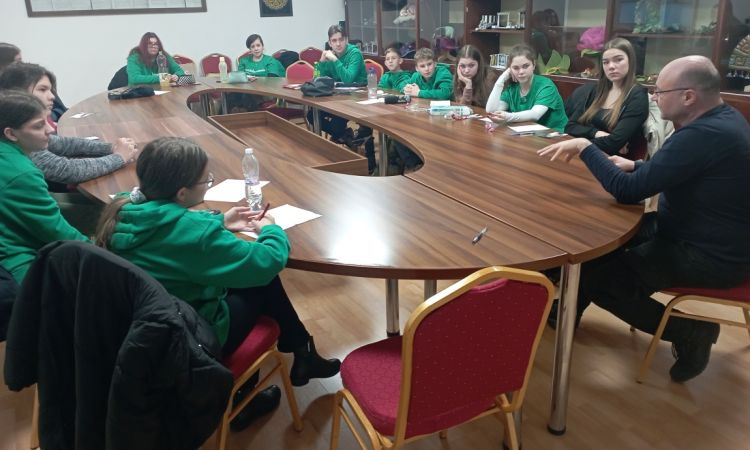 Generációról-generációra a PetőfIfiAkadémián!