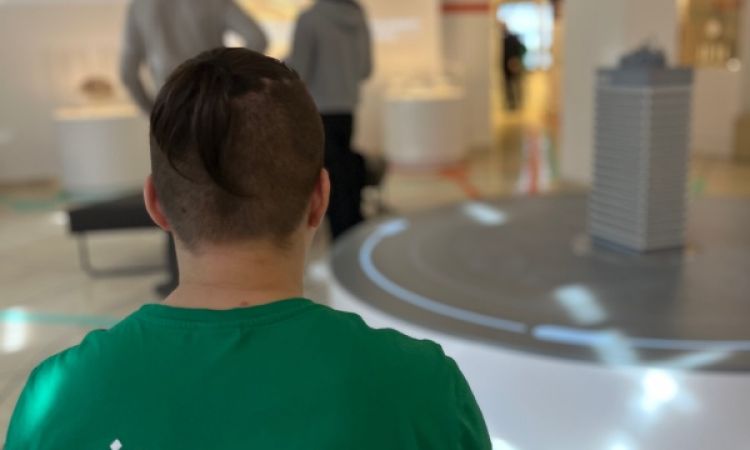 Esik az eső, hull a hó, Akadémistának lenni jajj de jó!