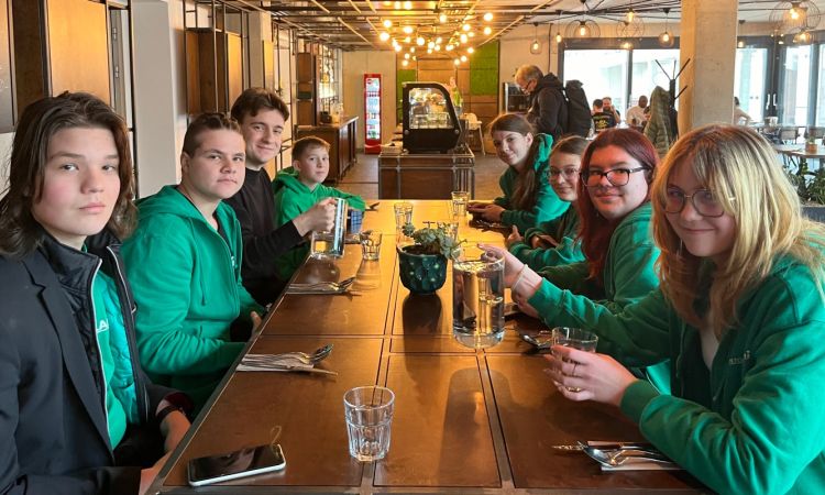 Önmagadat adni egyszerűbb, ha a közösséged elfogad.