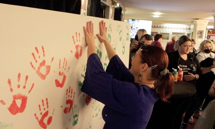 Szívtől-szívig, lélektől-lélekig hatolt az V. Lélektől-lélekig Színház Gyógyító Erejének Fesztiváljának első napja!