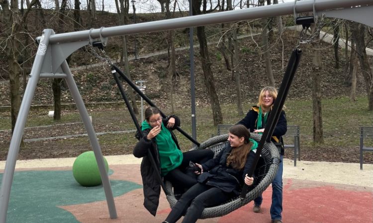 Önmagadat adni egyszerűbb, ha a közösséged elfogad.