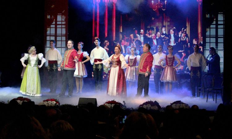 Ma még egy jót mulatunk! operettgála