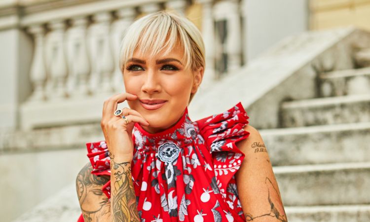 Ki ítélkezhet?  Koncert-beszélgetés Tóth Gabival