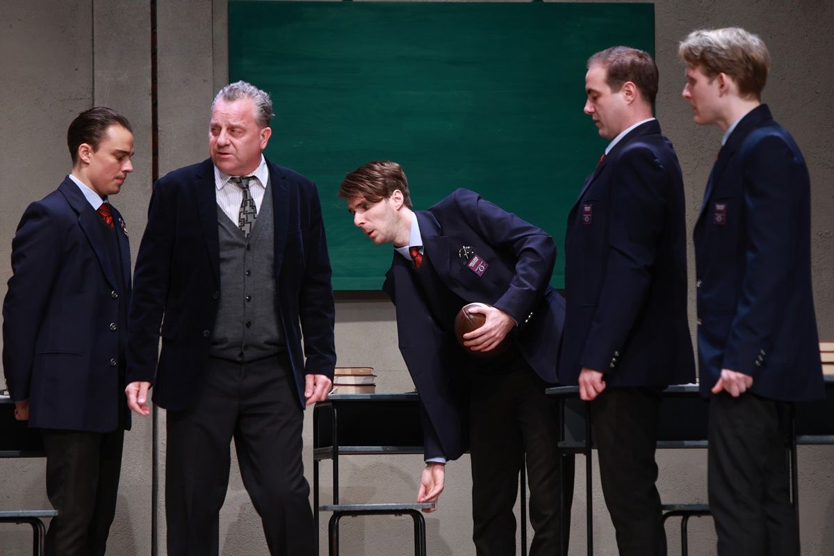 Holt költők társasága