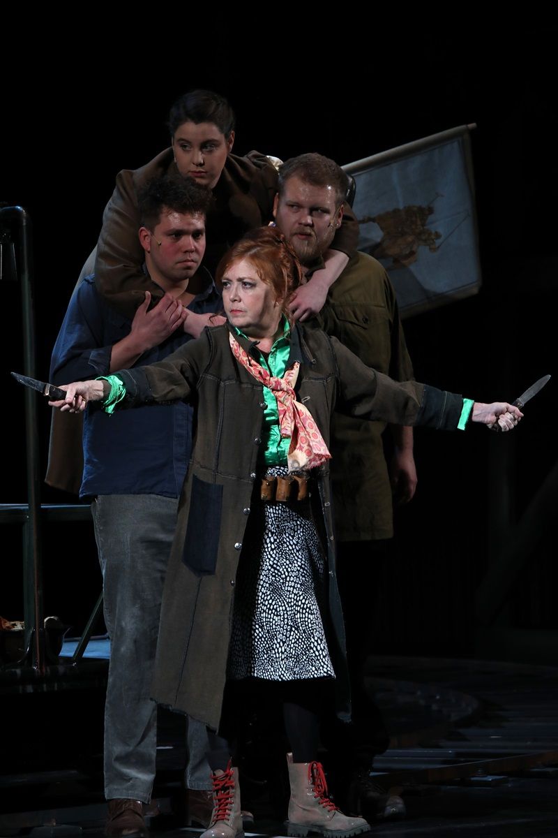 Kurázsi mama és gyermekei