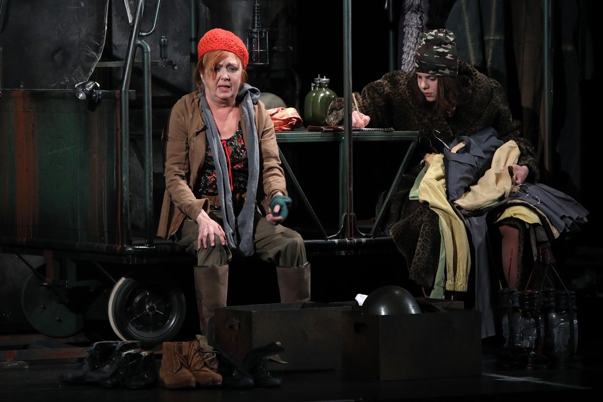 Kurázsi mama és gyermekei