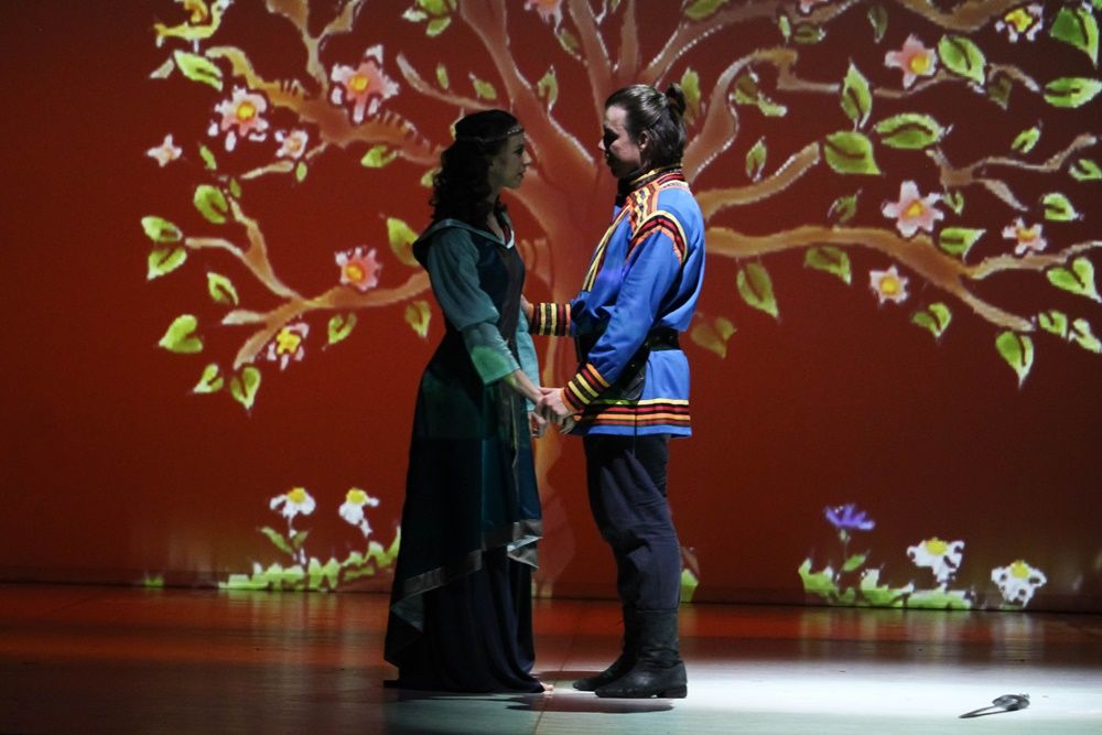 A holdbeli csónakos