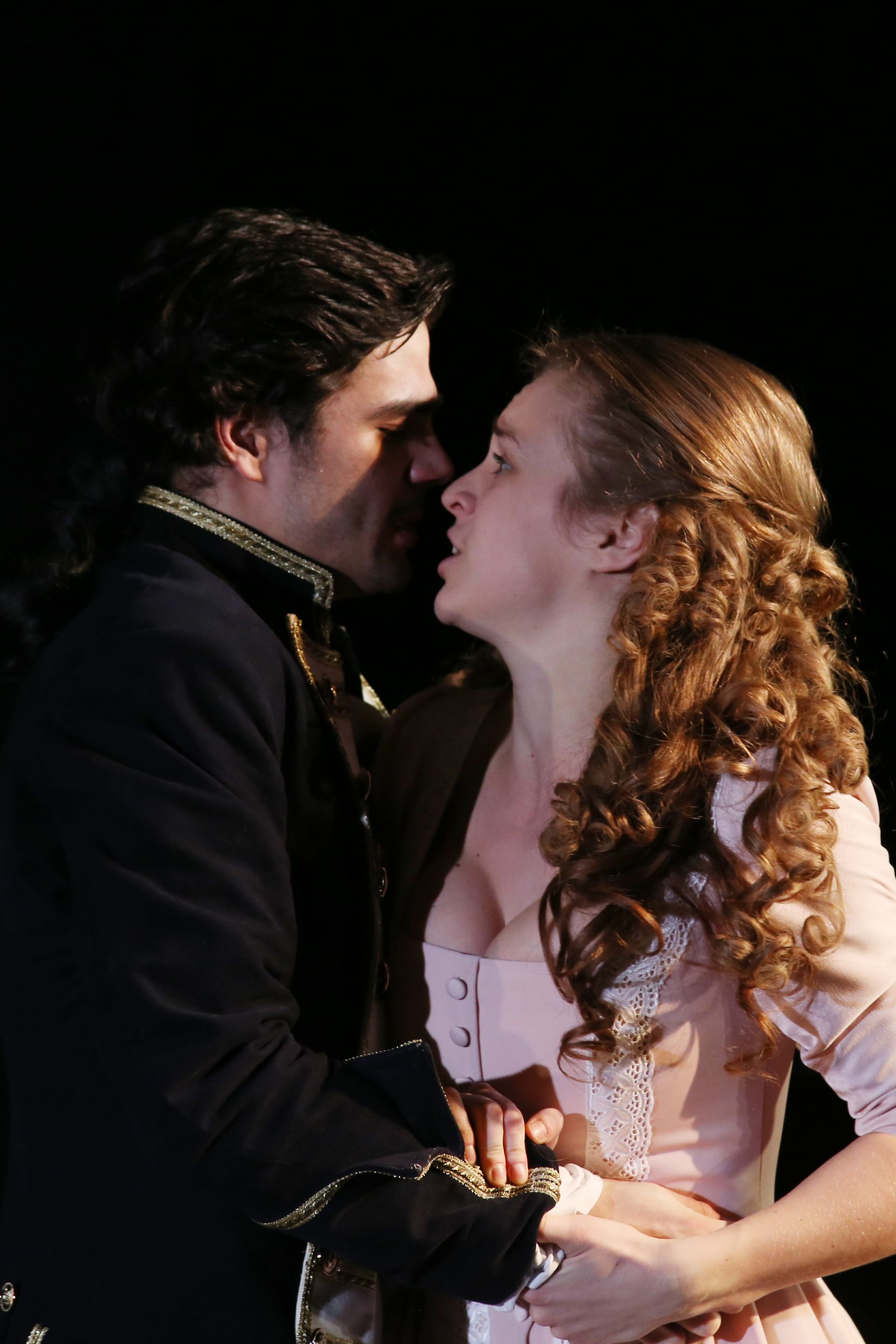 Ármány és szerelem