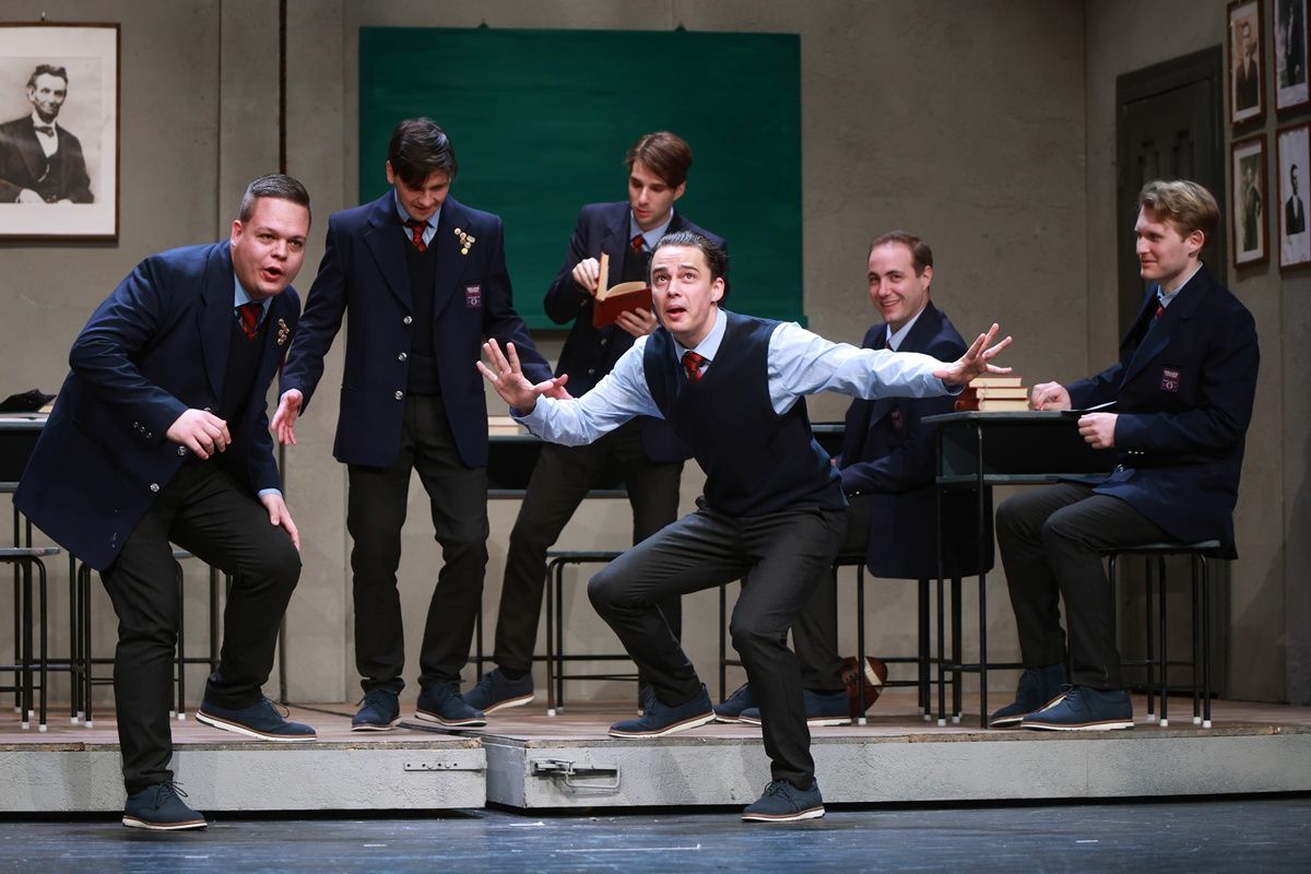 Holt költők társasága