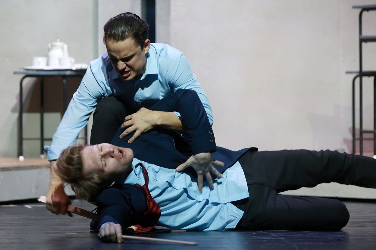 Holt költők társasága