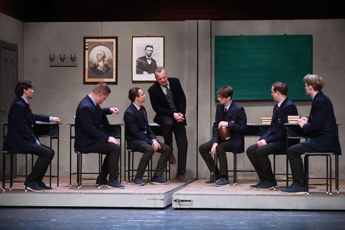 Holt költők társasága