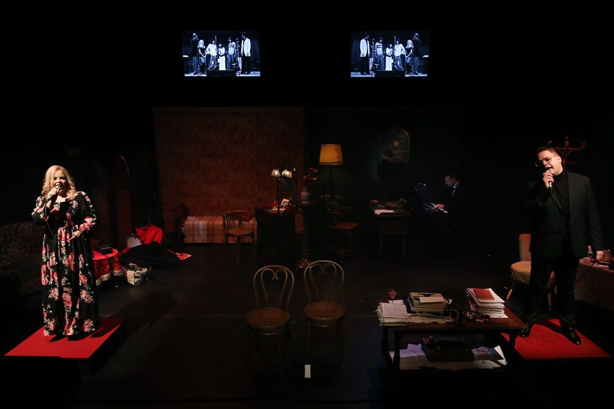 "...Lázas ifjúság..."