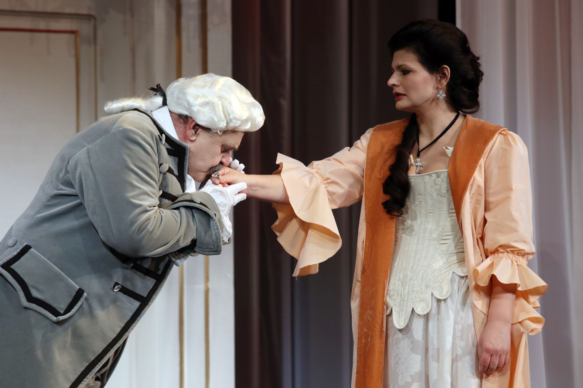 Ármány és szerelem