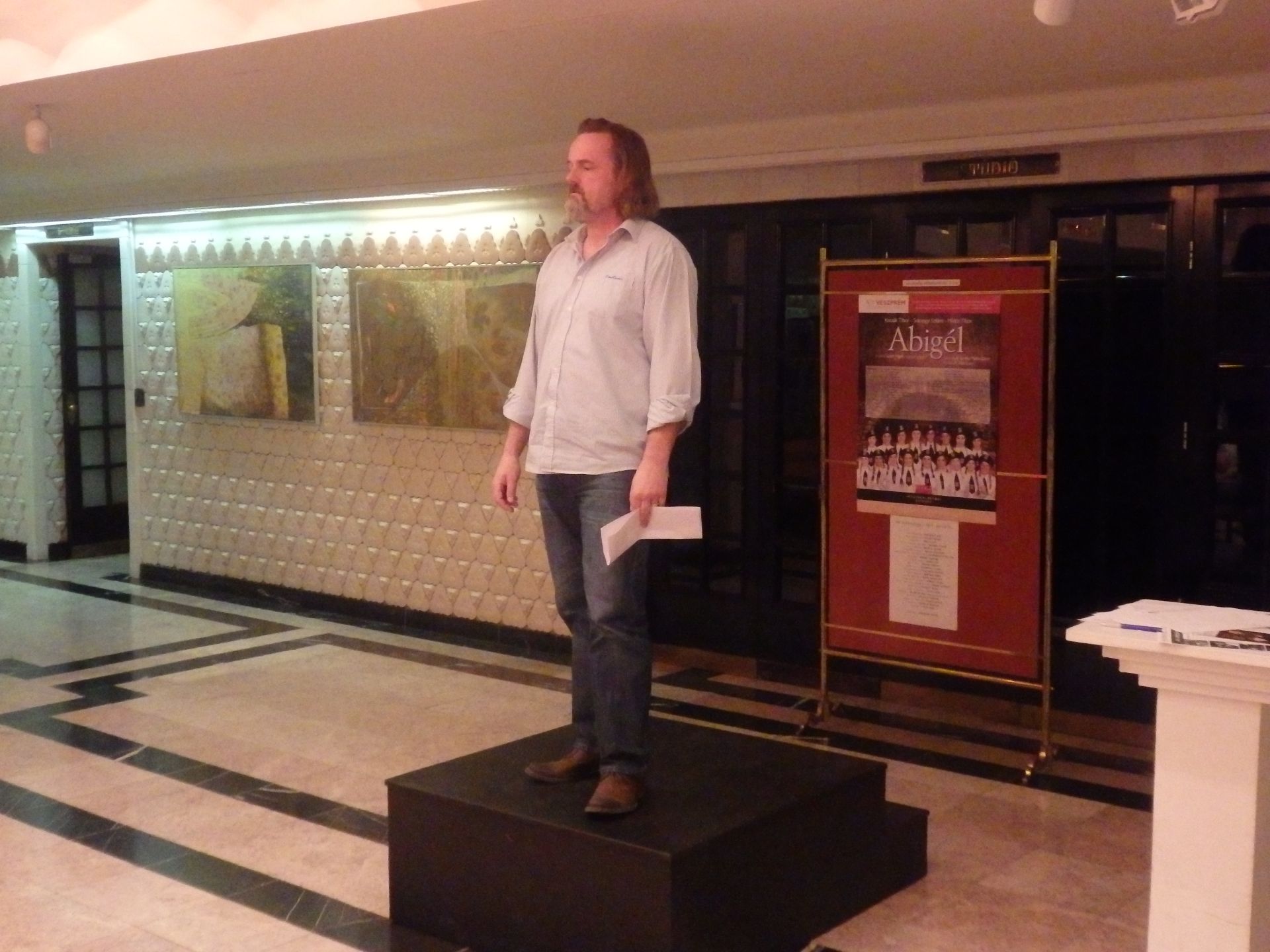 Versmondás a magyar költészet napján