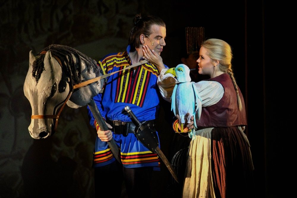 A holdbeli csónakos