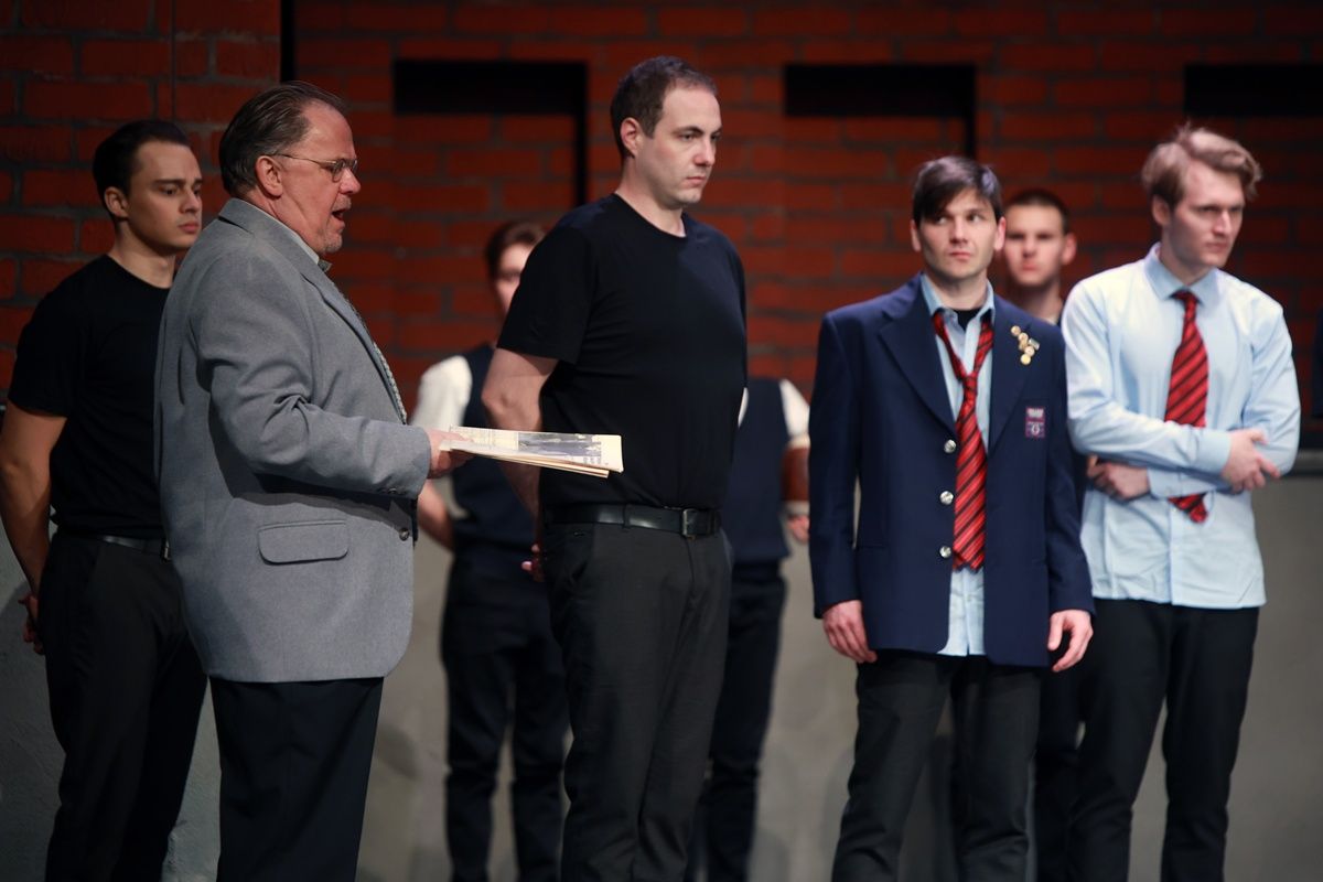 Holt költők társasága