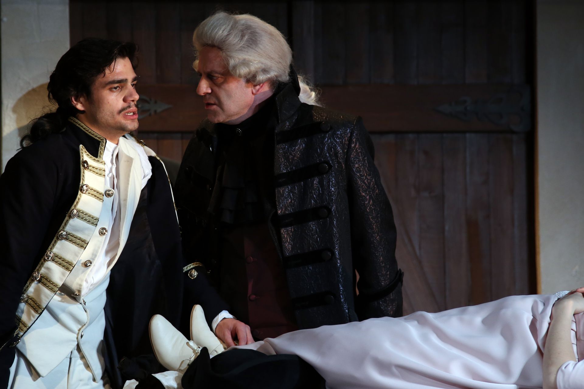 Ármány és szerelem