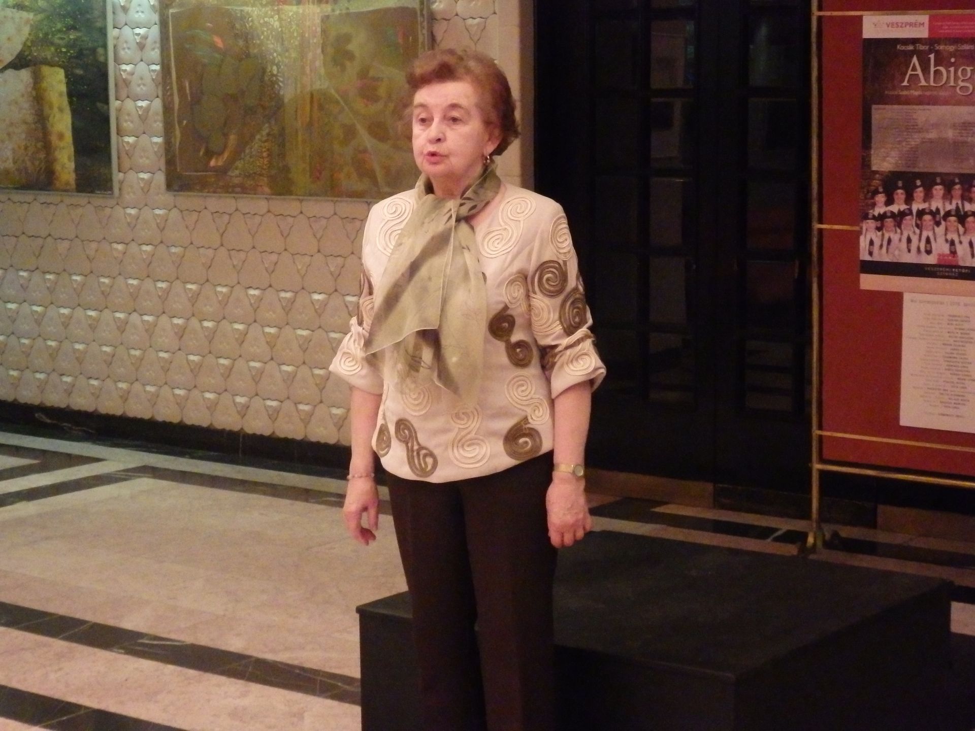 Versmondás a magyar költészet napján