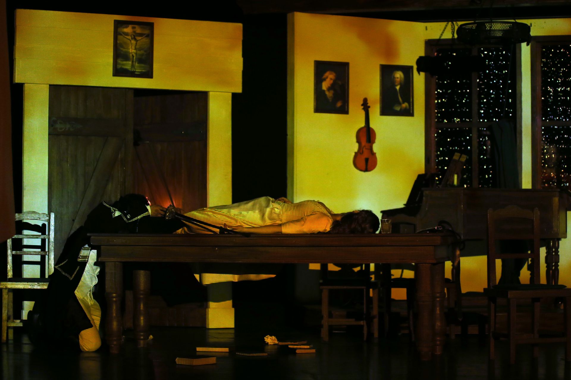 Ármány és szerelem