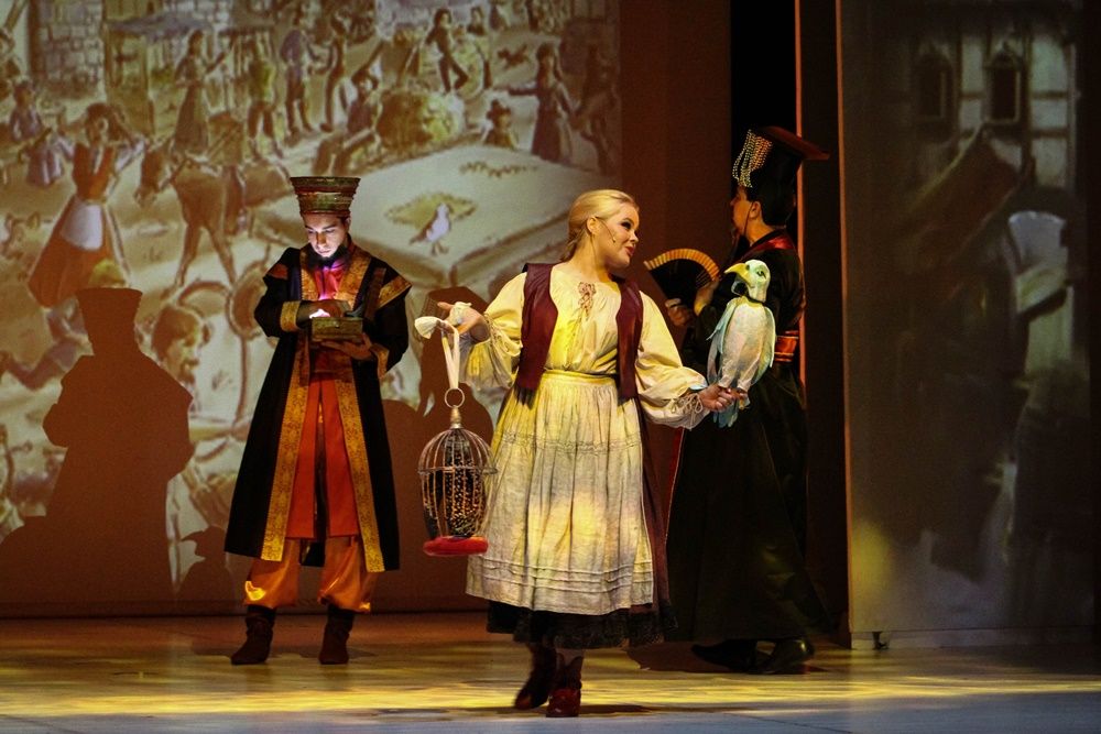 A holdbeli csónakos