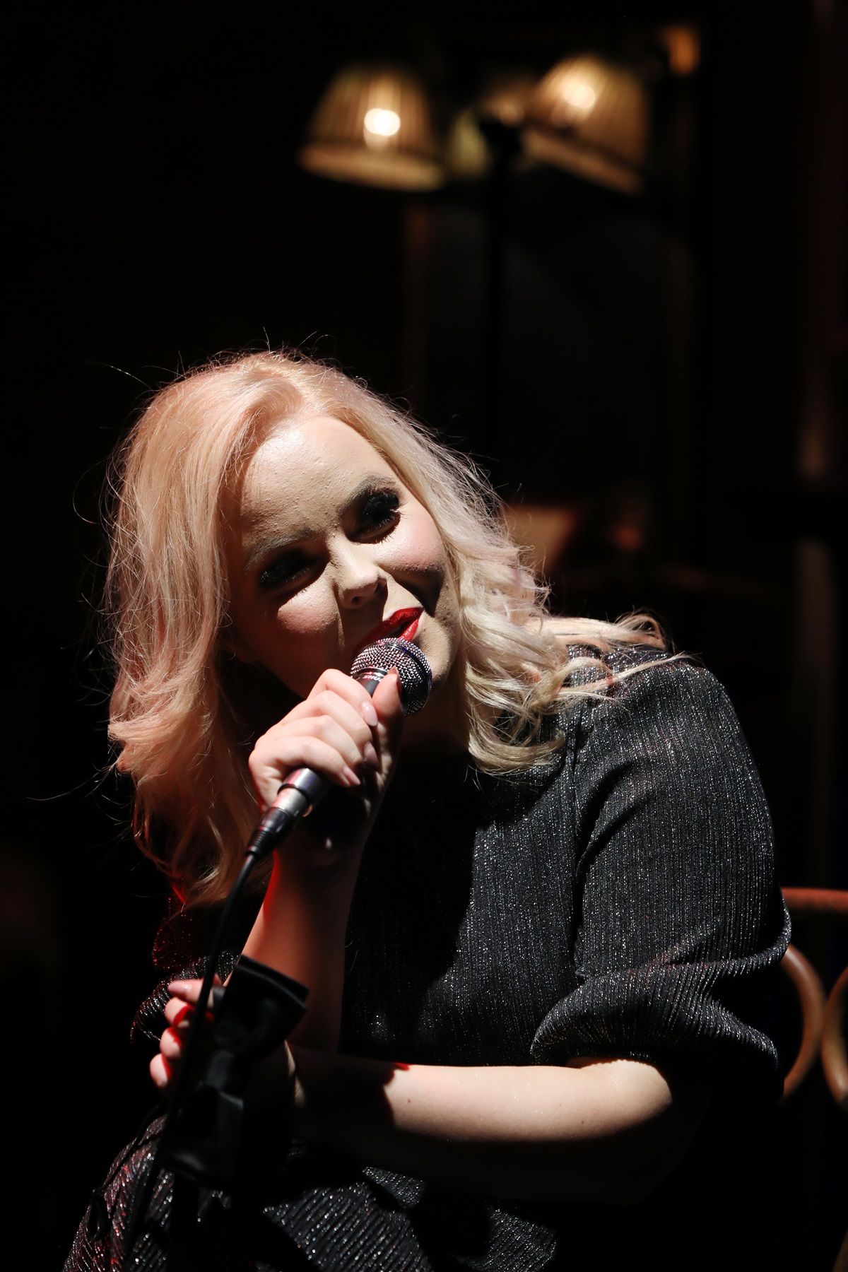 "...Lázas ifjúság..."