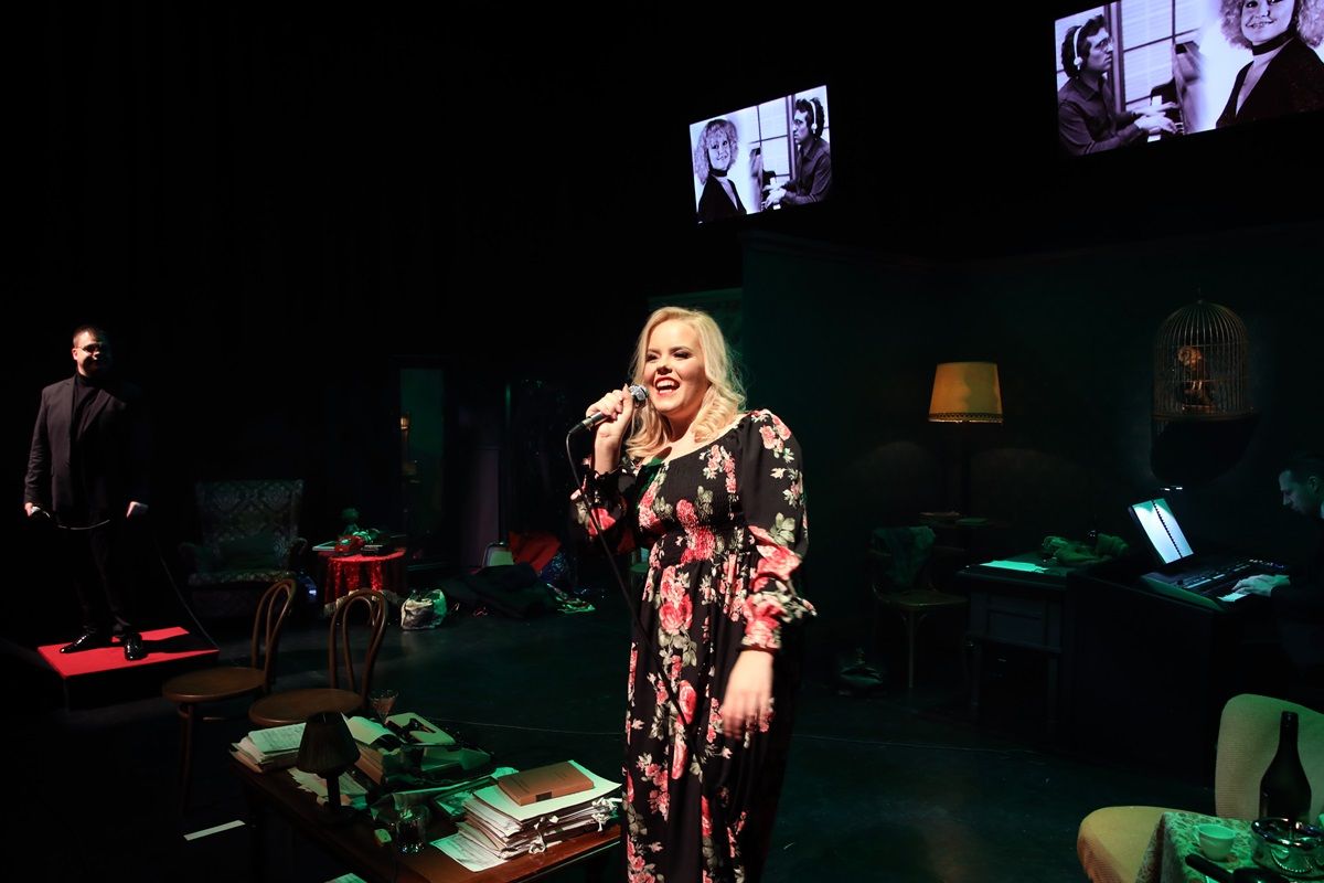 "...Lázas ifjúság..."