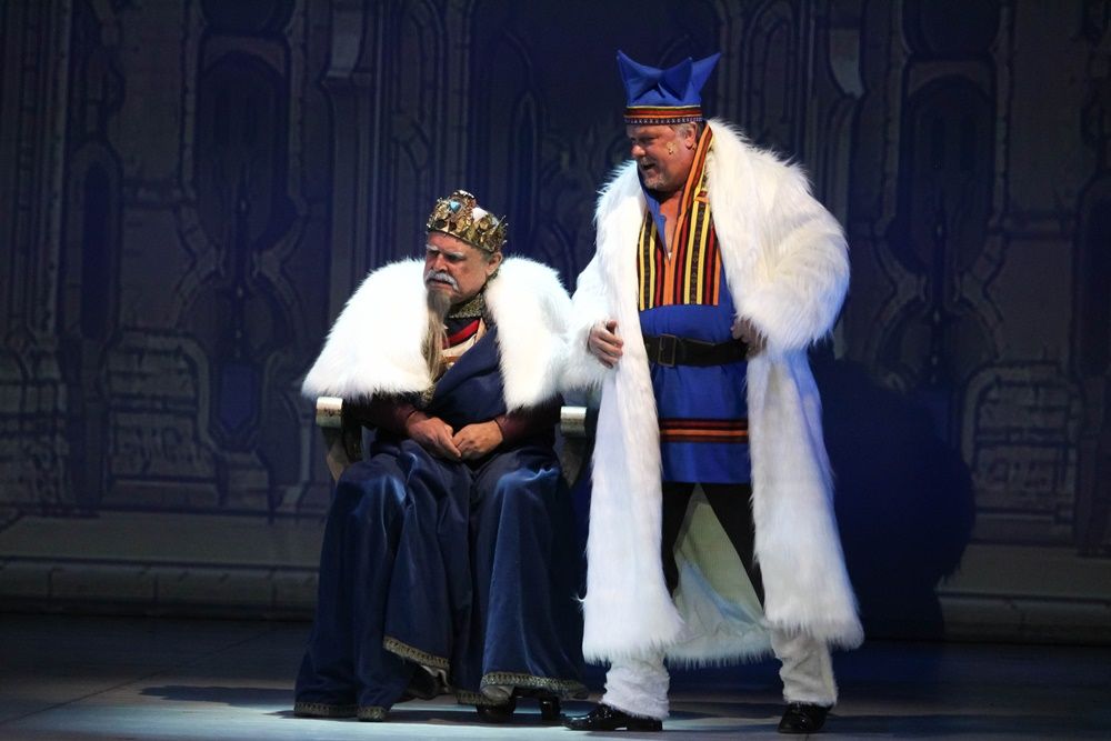 A holdbeli csónakos