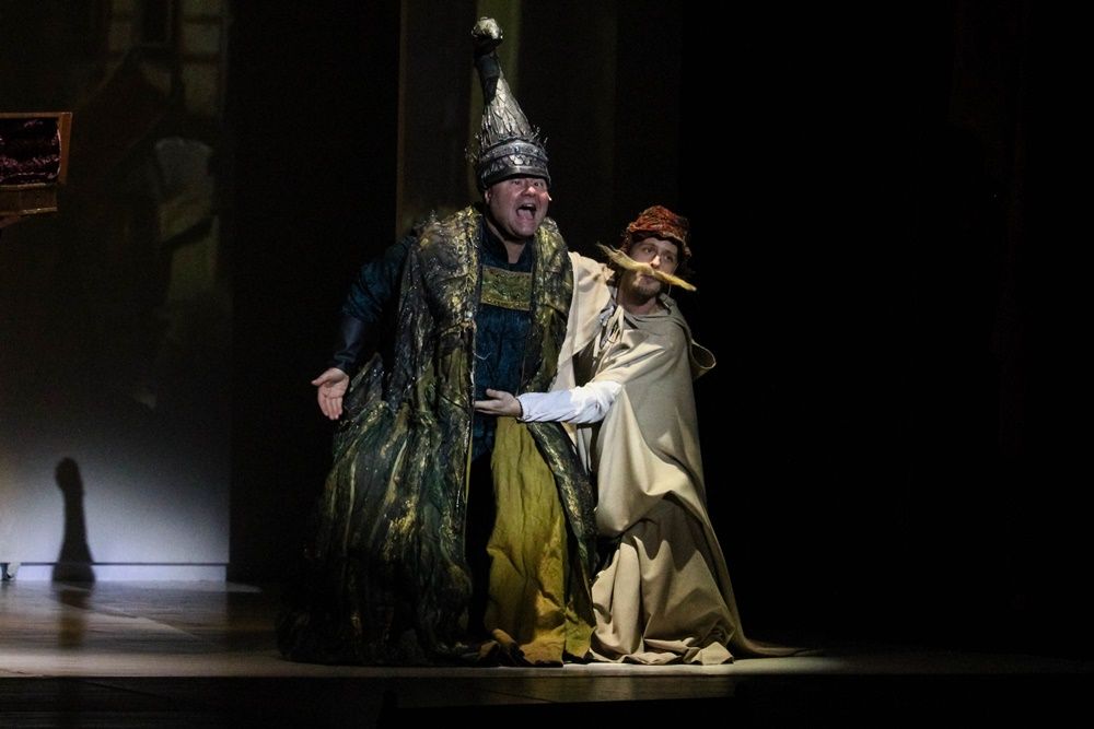 A holdbeli csónakos