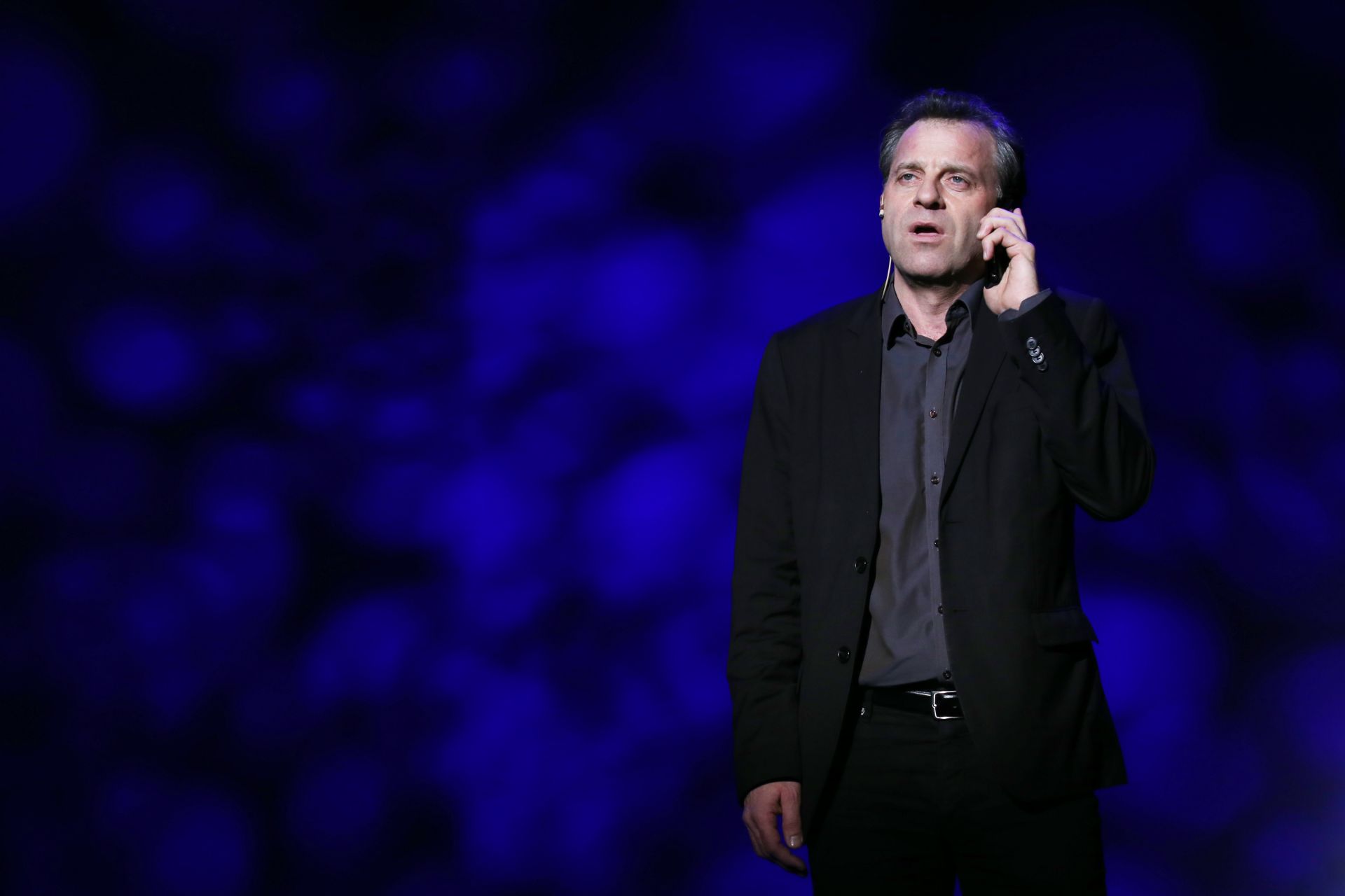 "Múlnak a gyermekévek..."