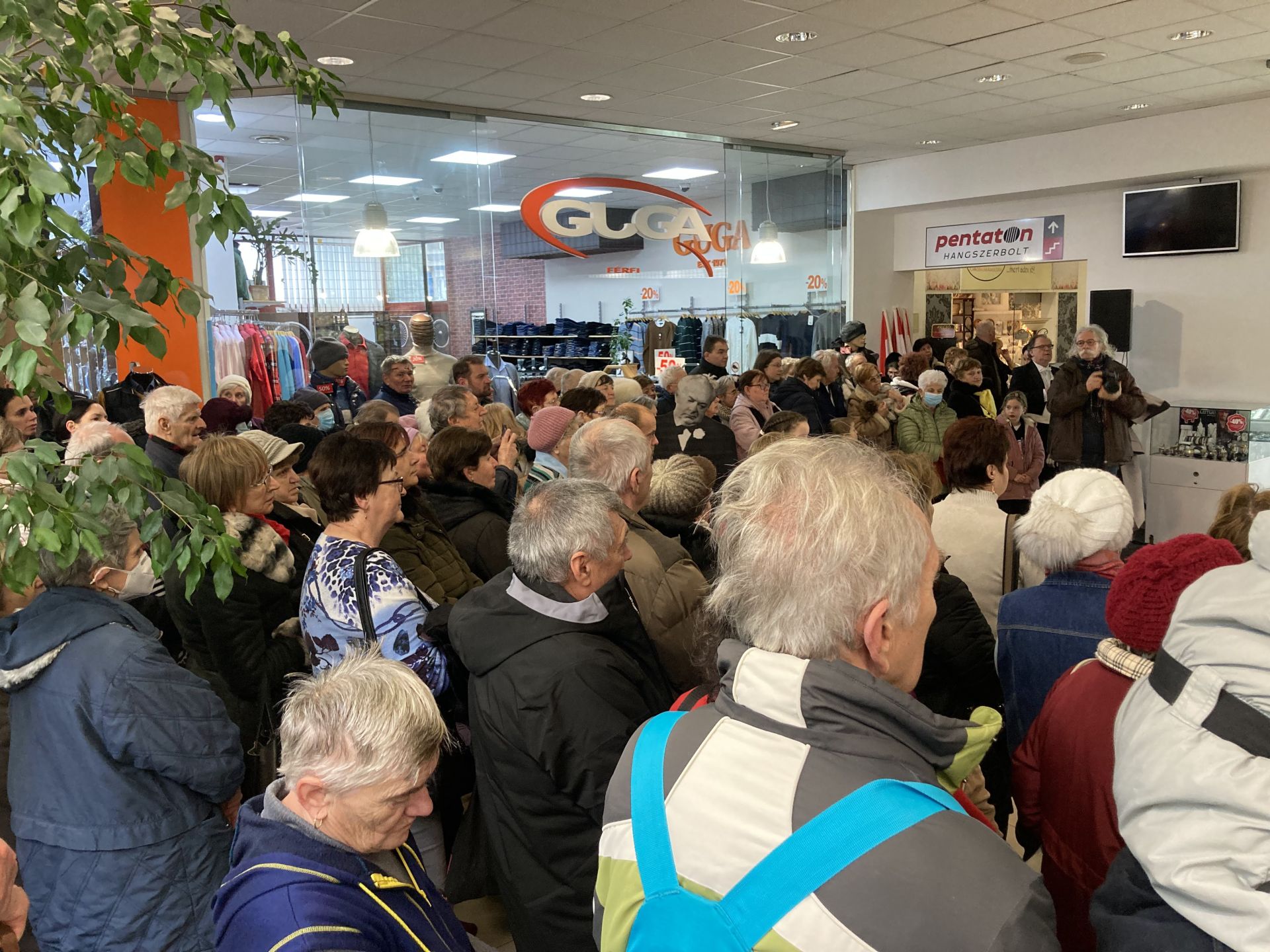 Európa Kulturális Fővárosa megnyitó a Veszprémi Petőfi Színházban!