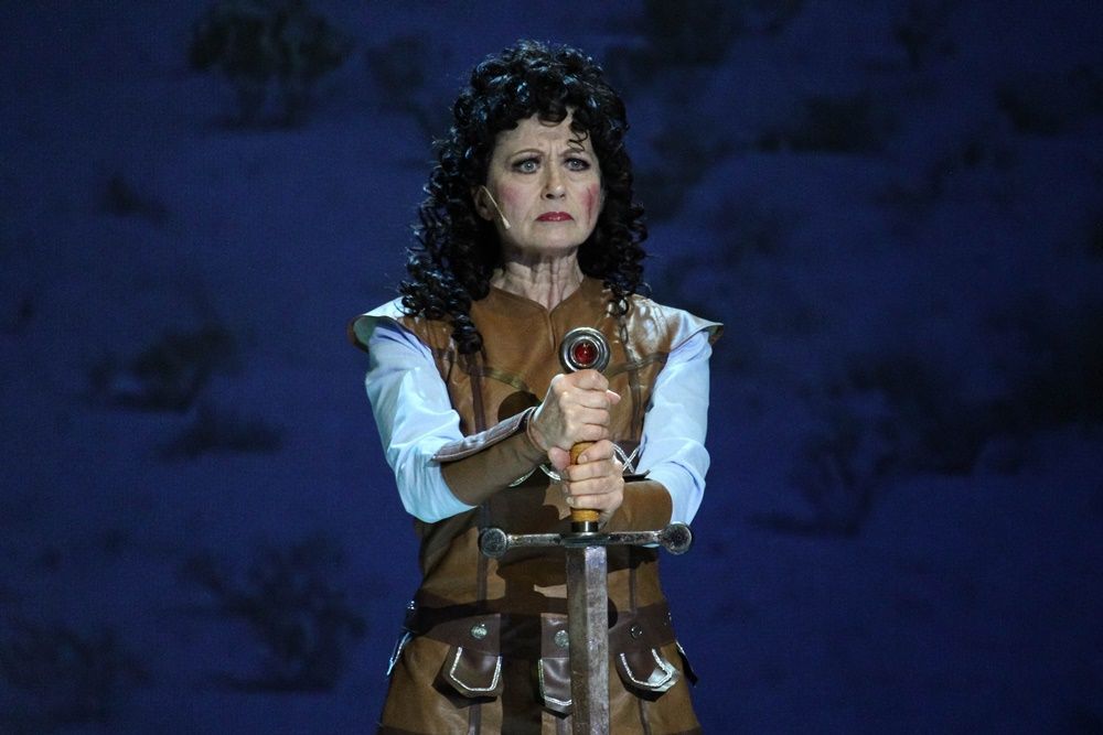 A holdbeli csónakos