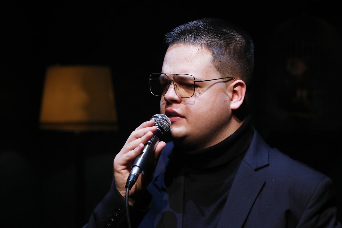 "...Lázas ifjúság..."