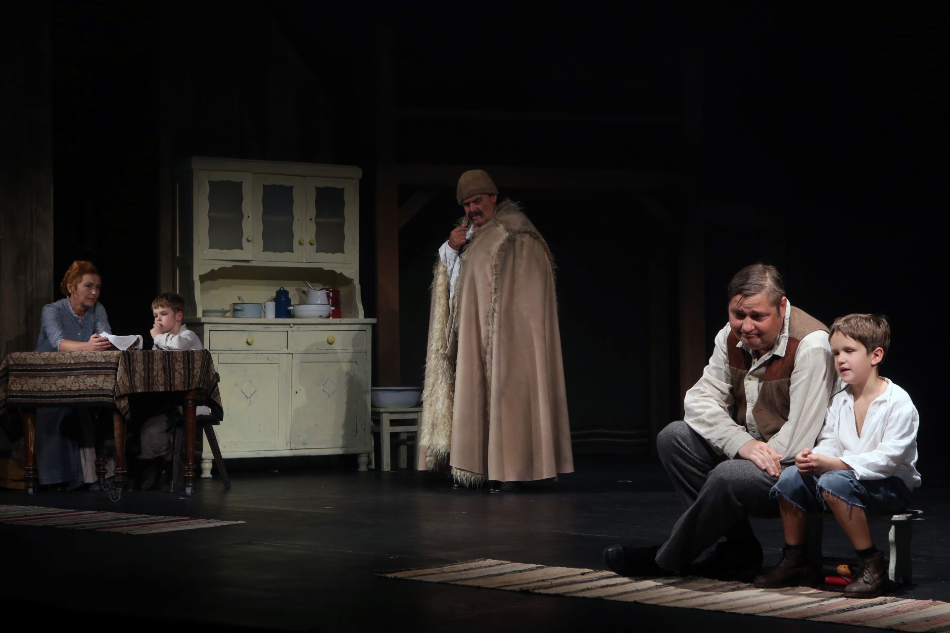 Kincskereső kisködmön