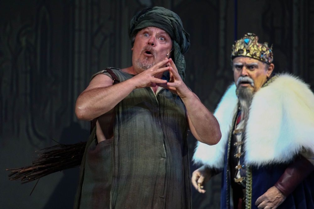 A holdbeli csónakos