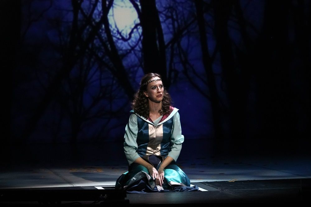 A holdbeli csónakos