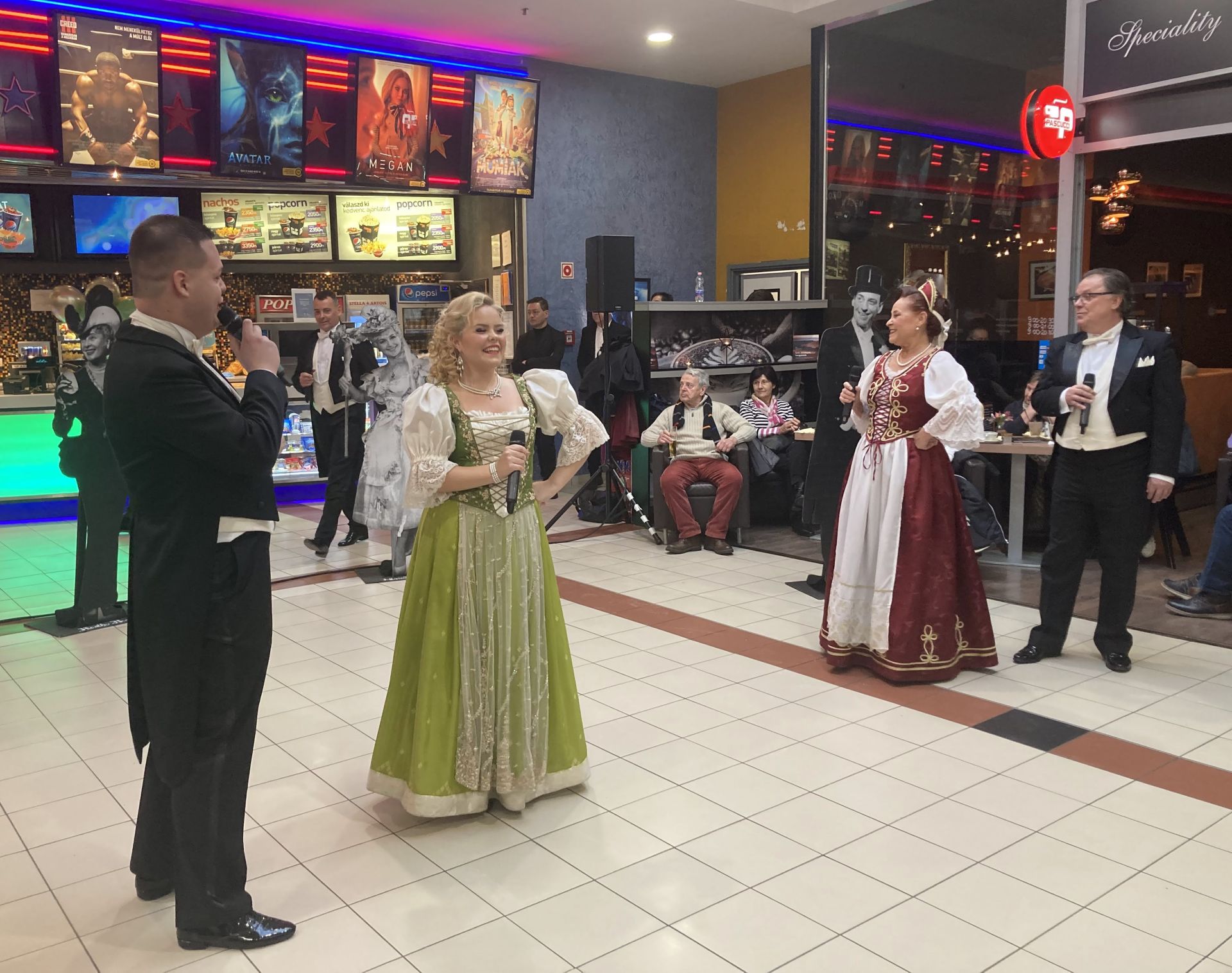 Európa Kulturális Fővárosa megnyitó a Veszprémi Petőfi Színházban!