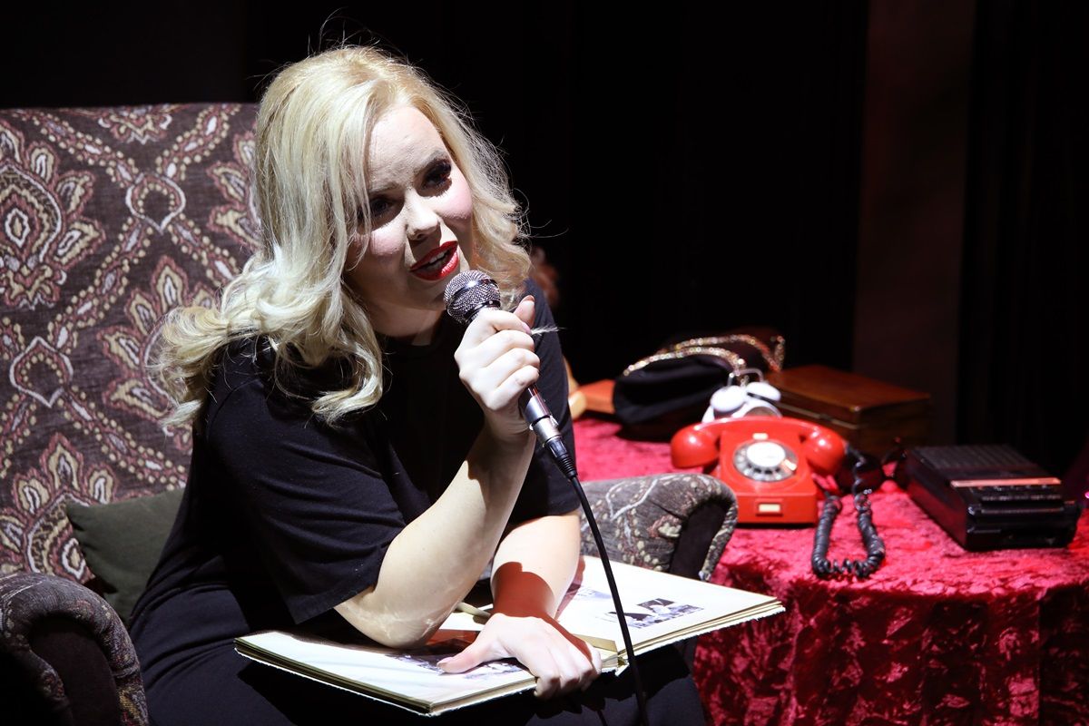 "...Lázas ifjúság..."