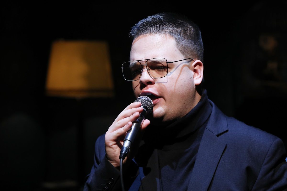 "...Lázas ifjúság..."