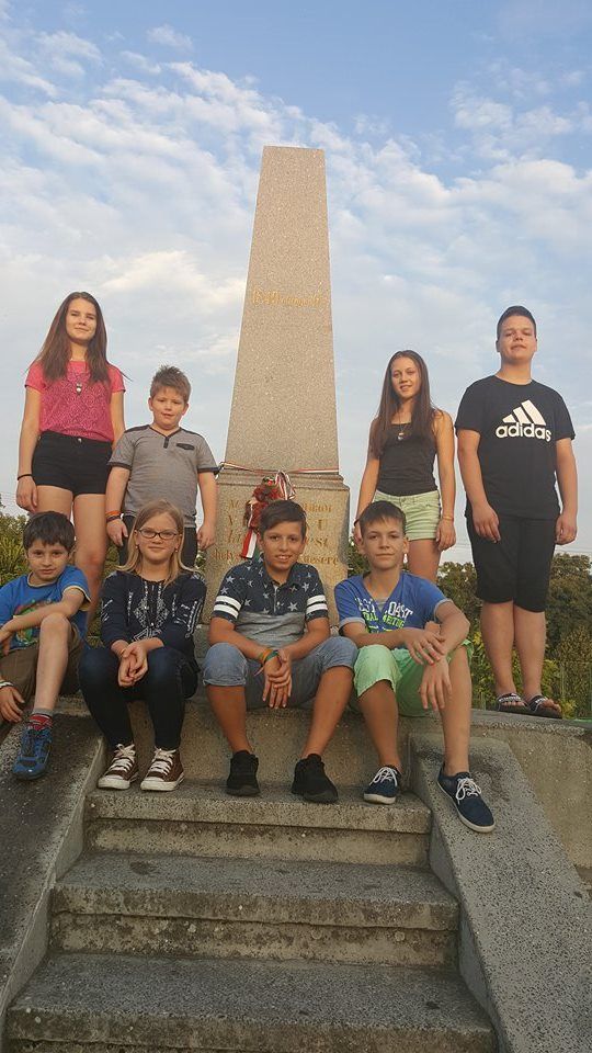 "Múlnak a gyermekévek..." - turné Erdélyben