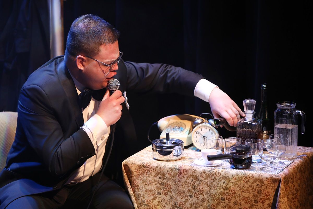 "...Lázas ifjúság..."