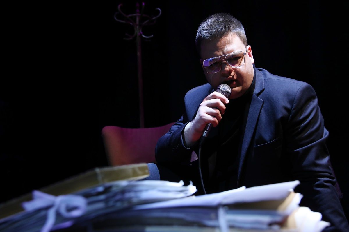 "...Lázas ifjúság..."