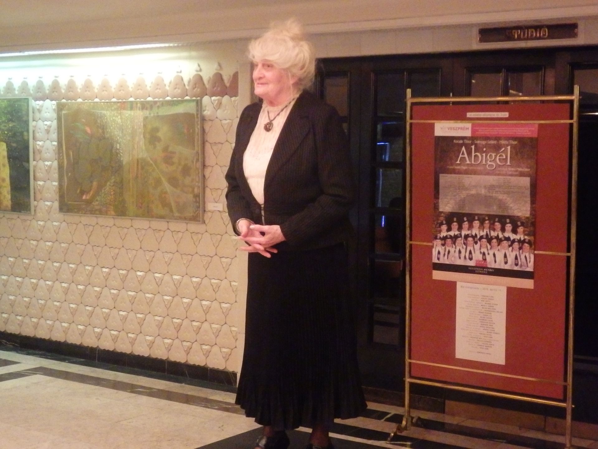 Versmondás a magyar költészet napján