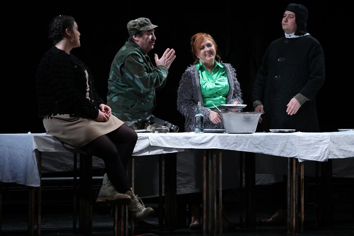 Kurázsi mama és gyermekei