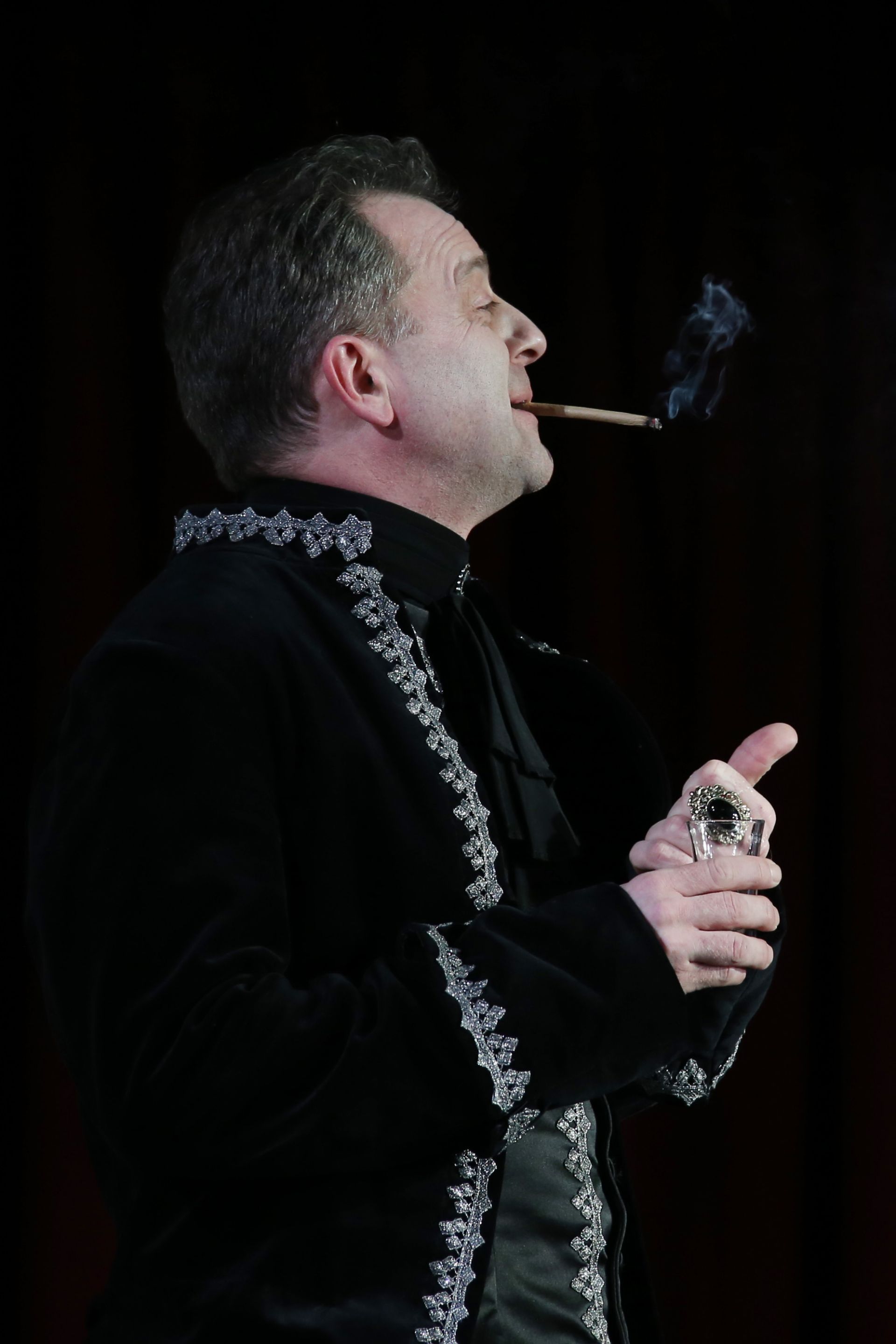 Ármány és szerelem